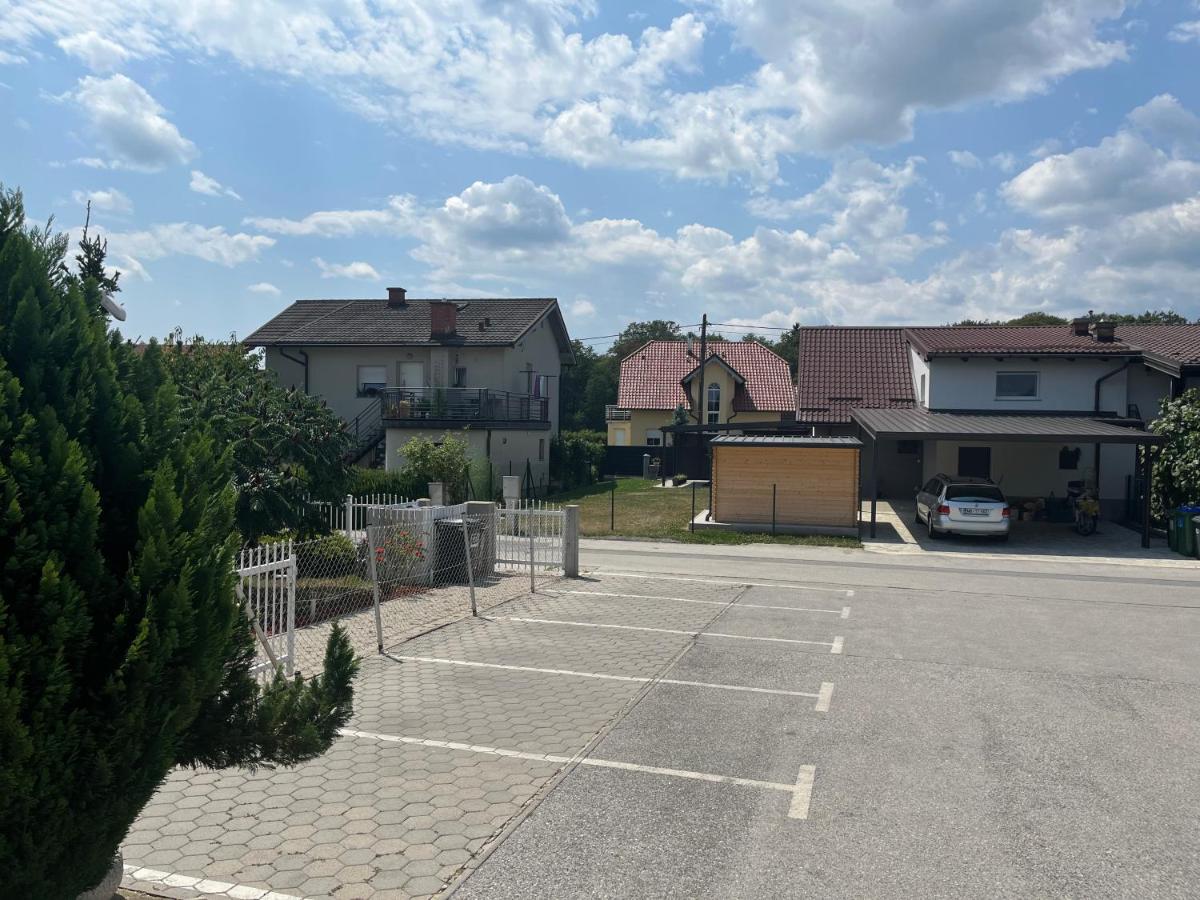 Room Oaza Miru Maribor Exterior foto